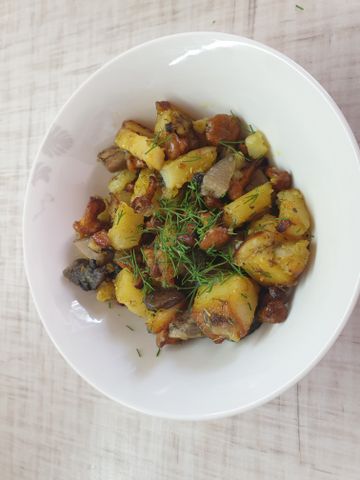 Картофель с лисичками и подосиновиками – пошаговый рецепт