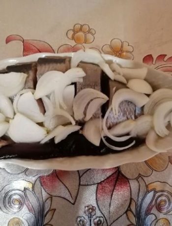 Селедочка с луком маринованым – пошаговый рецепт