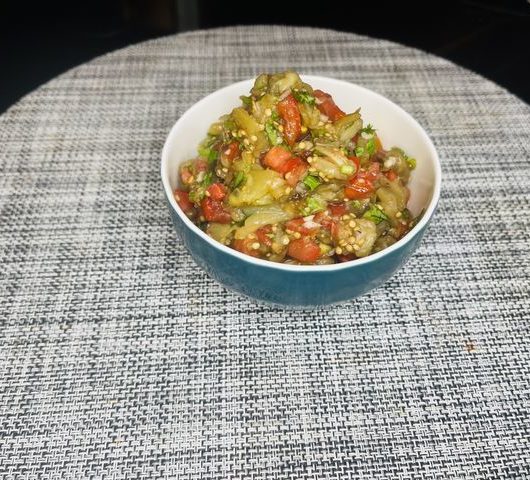Салат из печеных овощей с чесноком и кинзой – пошаговый рецепт