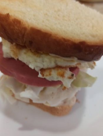 Сэндвич с колбаской – пошаговый рецепт