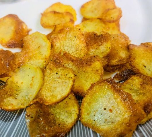 Картофельные чипсы с паприкой