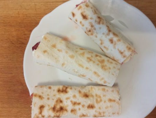 Творожный десерт в лаваше – пошаговый рецепт