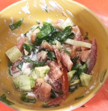 Салат летний с авокадо и руколой – пошаговый рецепт