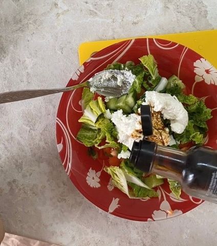Салат «Греческий» с сыром сиртаки и пекинской капустой – пошаговый рецепт