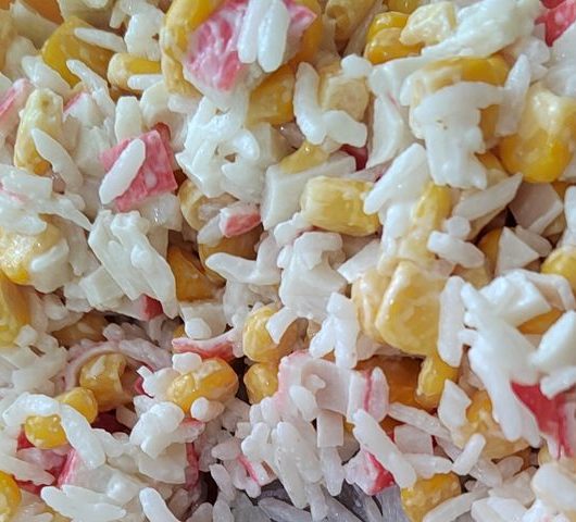Салат крабовые палочки с кукурузой и рисом – пошаговый рецепт
