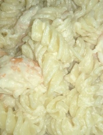 Макароны с королевскими креветками в сливочно-чесночном соусе – пошаговый рецепт