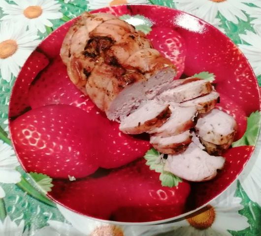 Запеченный рулет из куриной грудки – пошаговый рецепт
