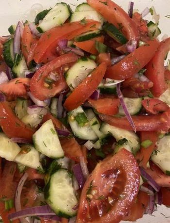 Салат из огурцов и помидоров к шашлычку – пошаговый рецепт