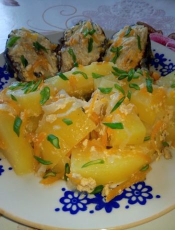 Очень вкусная тушеная скумбрия с картофелем и овощами – пошаговый рецепт
