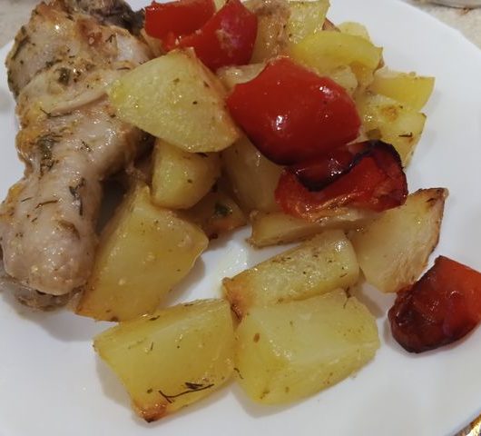 Голень с картошкой и болгарским перцем – пошаговый рецепт