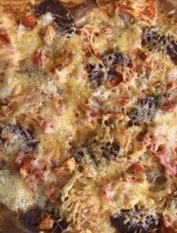 Пицца домашняя с беконом и колбасой – пошаговый рецепт