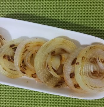 Аппетитный лук на гриле – пошаговый рецепт