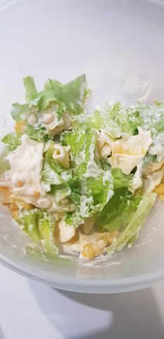 Салат с кукурузой и яичным блином – пошаговый рецепт