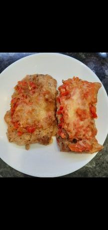 Мясо под сырно-томатной шапкой – пошаговый рецепт