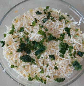Салат слоенный со шпротами – пошаговый рецепт