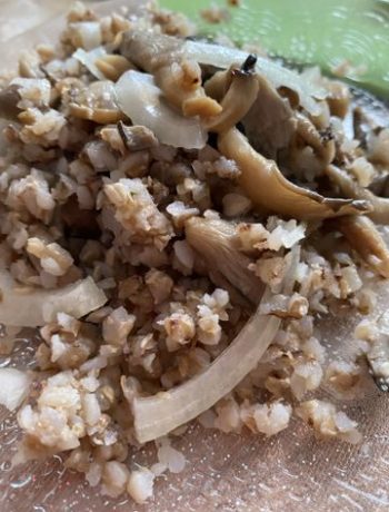 Гречневая каша с грибочками и луком – пошаговый рецепт