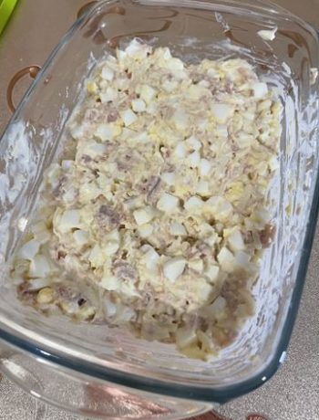 Белковый салат с тунцом и сыром – пошаговый рецепт