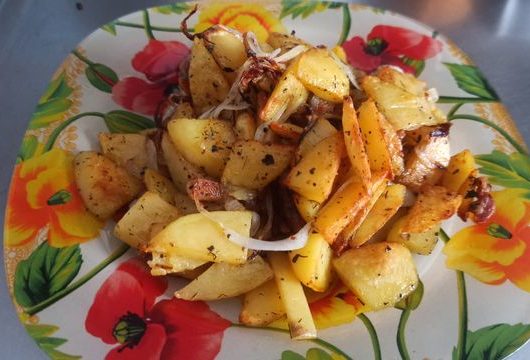 Картофель жаренный с луком и мясом – пошаговый рецепт