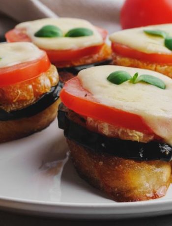 Закусочные бутерброды с баклажаном и мандарином – пошаговый рецепт