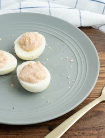 Фаршированные яйца икрой минтая и майонезом – пошаговый рецепт