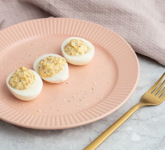 Фаршированные яйца с горчицей и майонезом – пошаговый рецепт