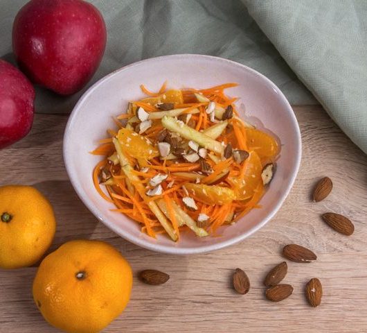 Витаминный салат с яблоками и мандаринами – пошаговый рецепт