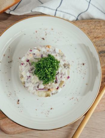 Рыбный салат из зубатки – пошаговый рецепт