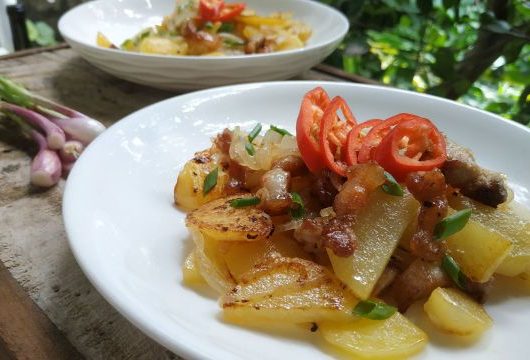 Картофель с беконом по-деревенски – пошаговый рецепт