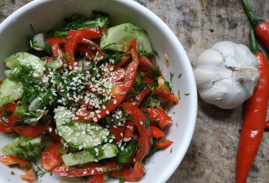 Салат «Витаминный» с острым перцем – пошаговый рецепт
