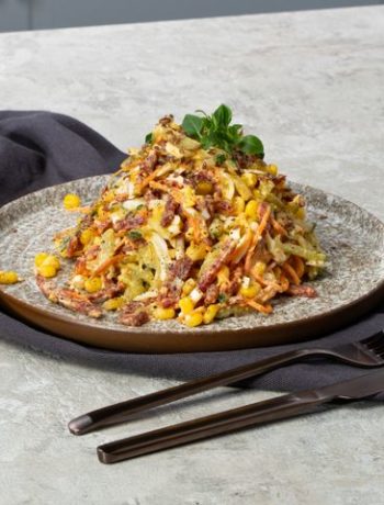 Салат с кукурузой и салями – пошаговый рецепт