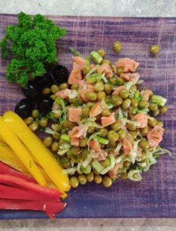 Быстрый салат с красной рыбой – пошаговый рецепт