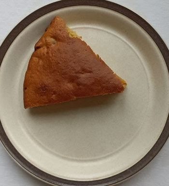 Пышный пирог с курагой на кефире – пошаговый рецепт