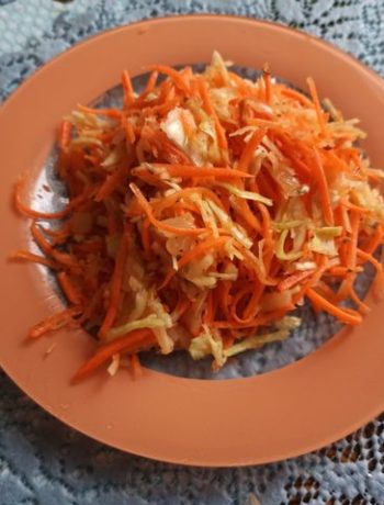 Пикантная капуста с морковью по-корейски – пошаговый рецепт