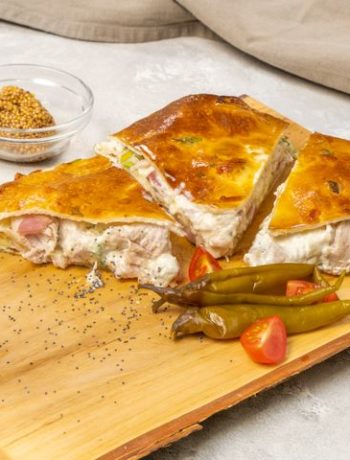 Пирог из лаваша с филе индейки и свиной грудинкой – пошаговый рецепт