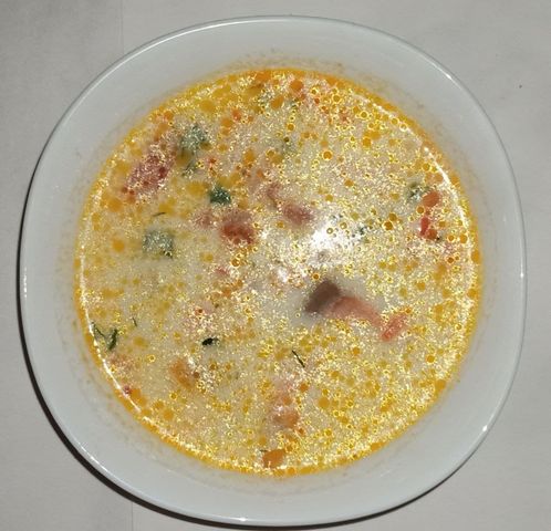 Ароматный суп с семгой и сливками – пошаговый рецепт