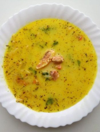 Домашний суп с консервированным лососем на кокосовом молоке – пошаговый рецепт