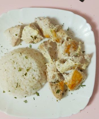 Куриная грудка со сметаной и рисом – пошаговый рецепт