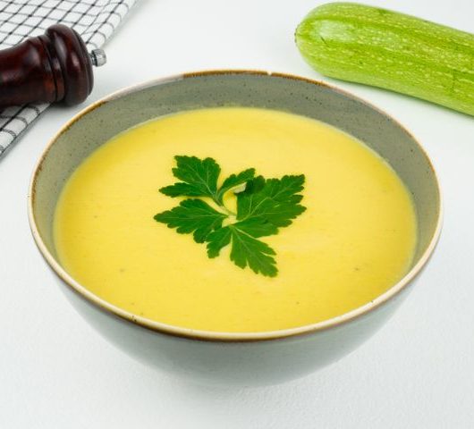 Суп-пюре из кабачков с луком-пореем – пошаговый рецепт