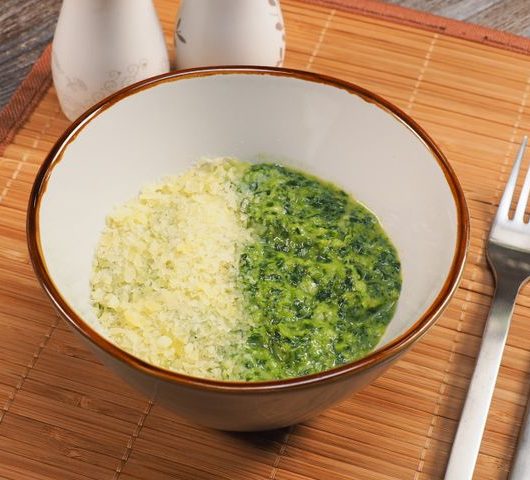 Шпинат в сливочном соусе с пармезаном для гарнира – пошаговый рецепт
