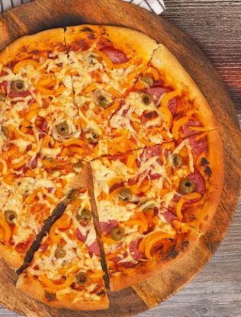 Пицца с колбасой – пошаговый рецепт