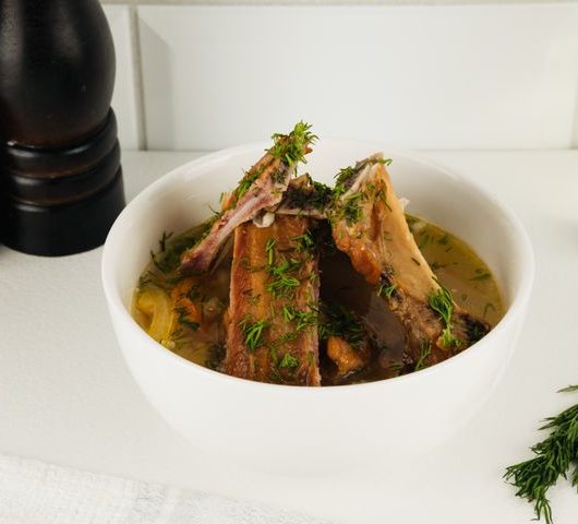 Гороховый суп с копчеными ребрышками – пошаговый рецепт