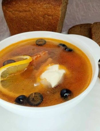 Популярный суп с копченостями и огурцами – пошаговый рецепт