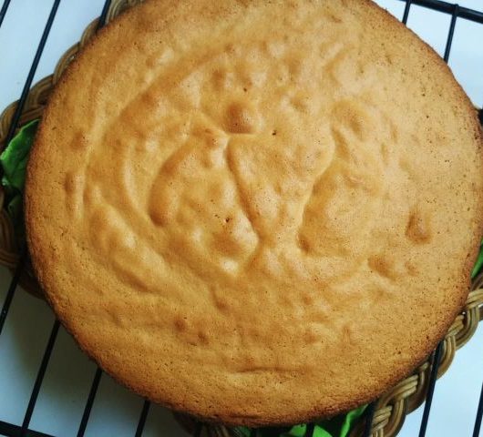Классические бисквитные коржи – пошаговый рецепт