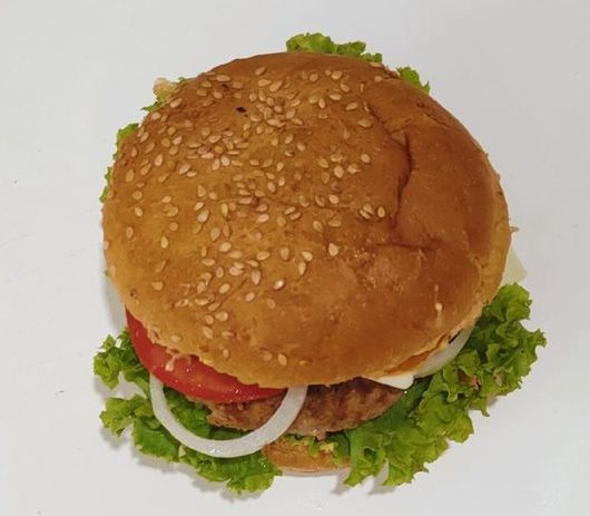 Ароматные гамбургеры со свиной котлетой и сыром – пошаговый рецепт