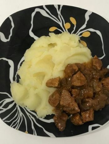 Свинина в медово-горчичном соусе с картофельным пюре – пошаговый рецепт