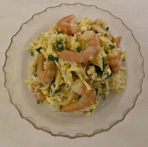 Салат с консервированными кальмарами и креветками – пошаговый рецепт