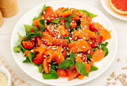 Салат из семги с грейпфрутом – пошаговый рецепт