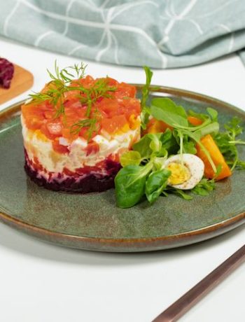 Рыбный салат слоями – пошаговый рецепт