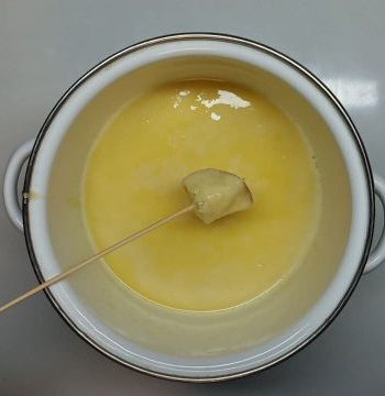 Фондю с российским сыром – пошаговый рецепт