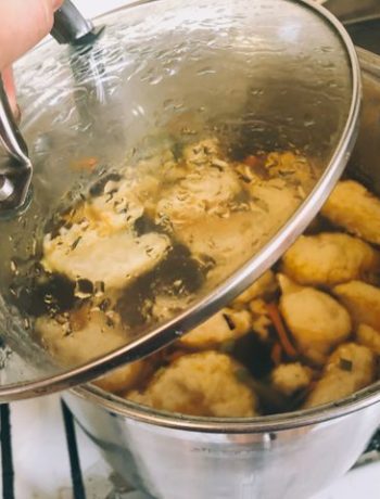 Ароматный куриный суп с клецками – пошаговый рецепт